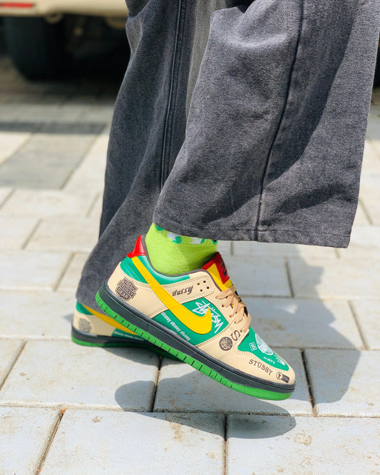 SB dunk  stussy